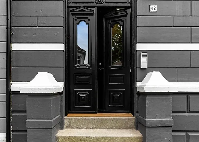 Centre 3 Bedroom, Modern & Bright Appartement